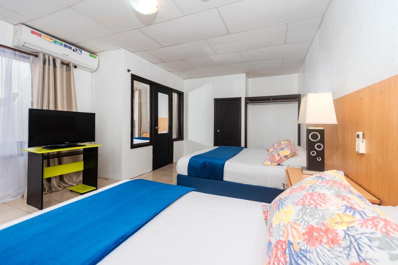 Hostal North Seymour Puerto Ayora  Exteriér fotografie