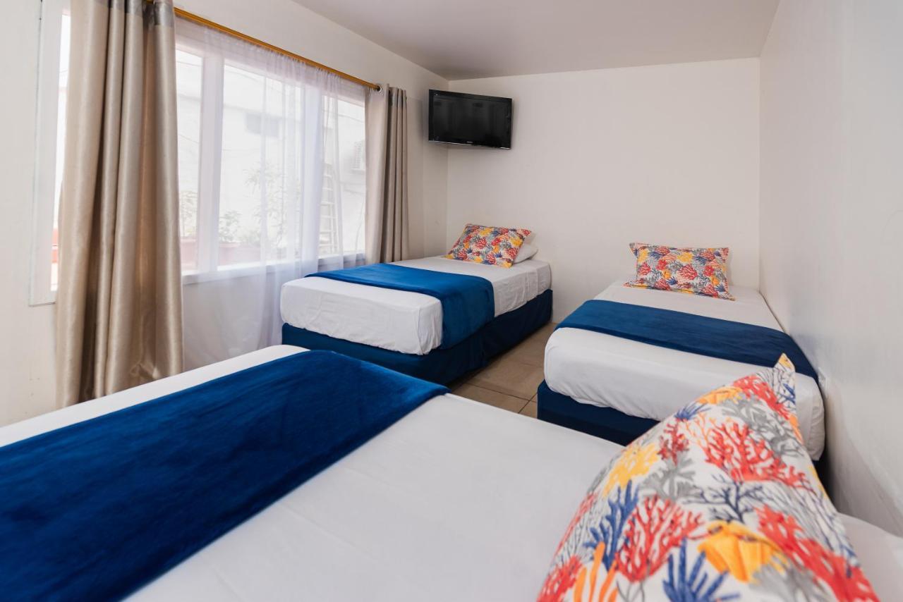 Hostal North Seymour Puerto Ayora  Exteriér fotografie