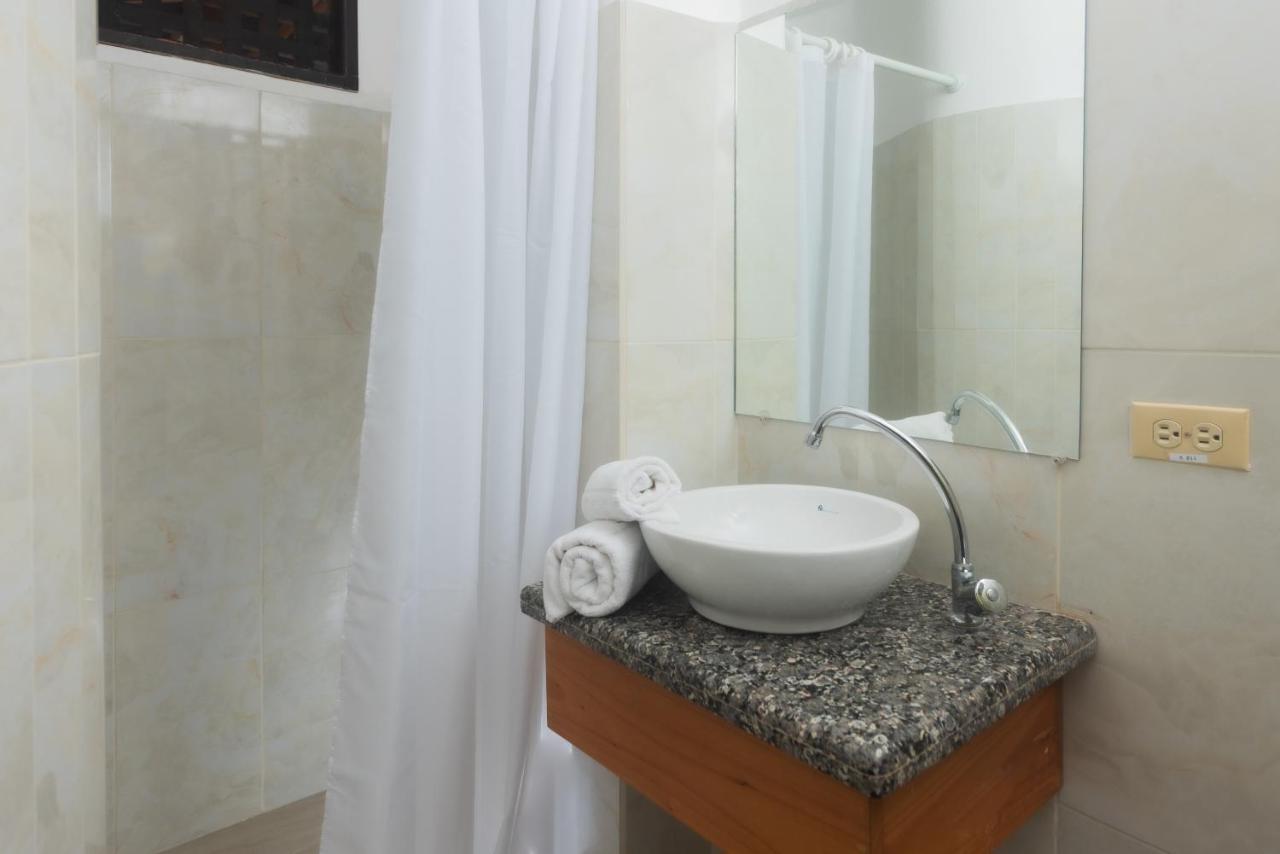 Hostal North Seymour Puerto Ayora  Exteriér fotografie
