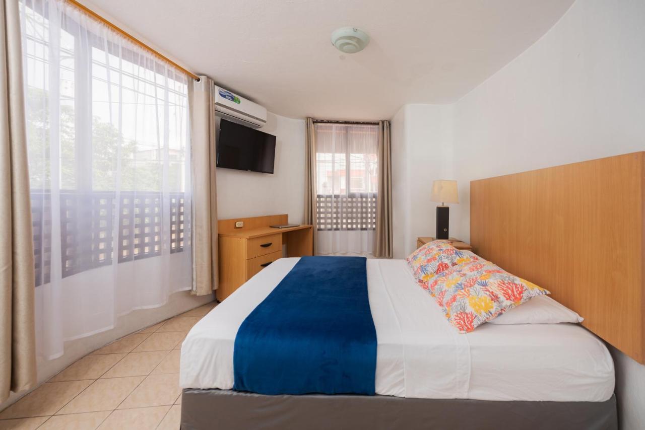 Hostal North Seymour Puerto Ayora  Exteriér fotografie