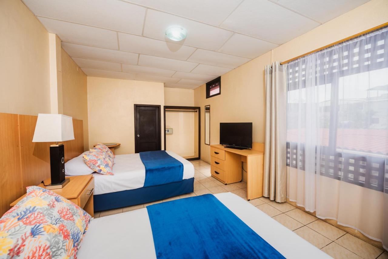 Hostal North Seymour Puerto Ayora  Exteriér fotografie