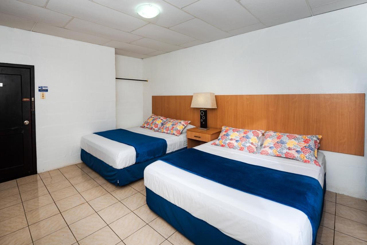 Hostal North Seymour Puerto Ayora  Exteriér fotografie