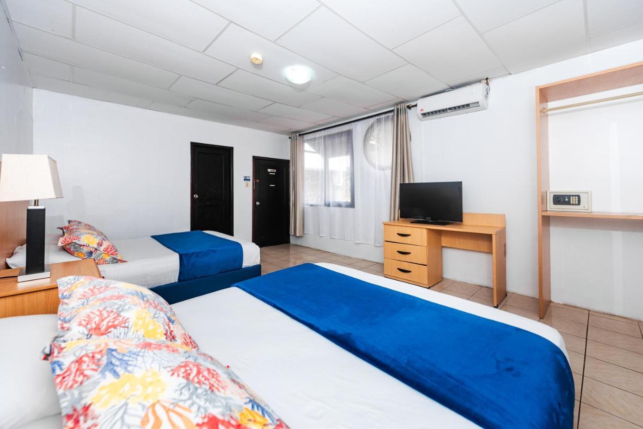 Hostal North Seymour Puerto Ayora  Exteriér fotografie